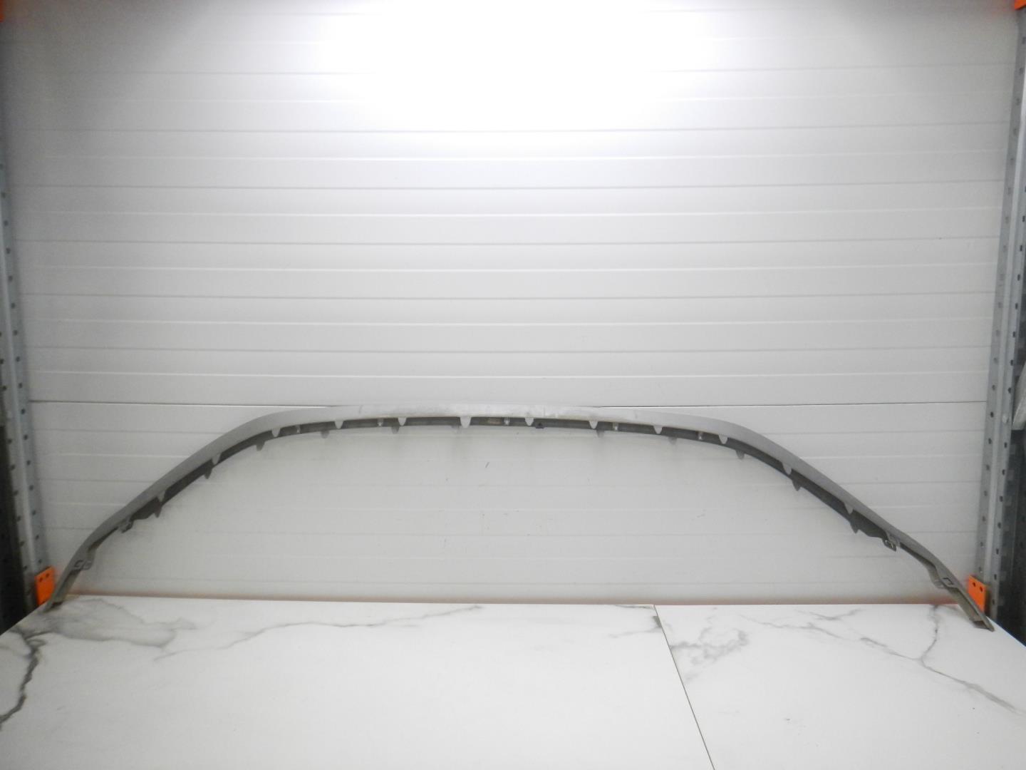 Накладка переднего бампера