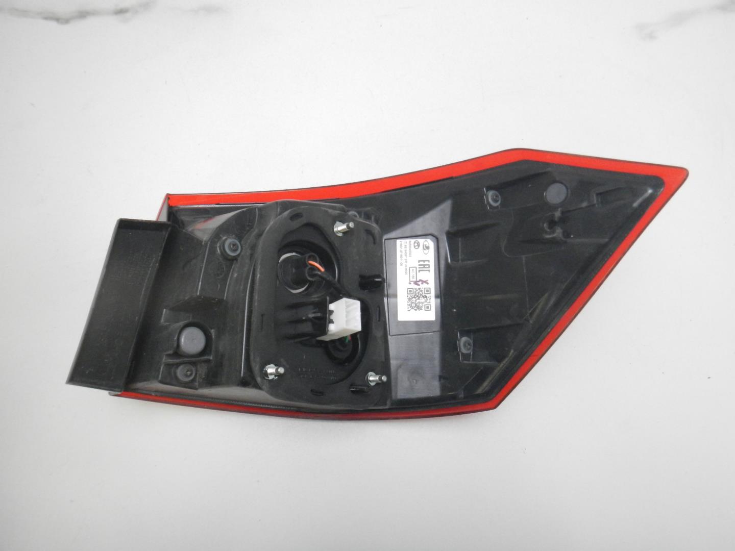 Фонарь задний левый