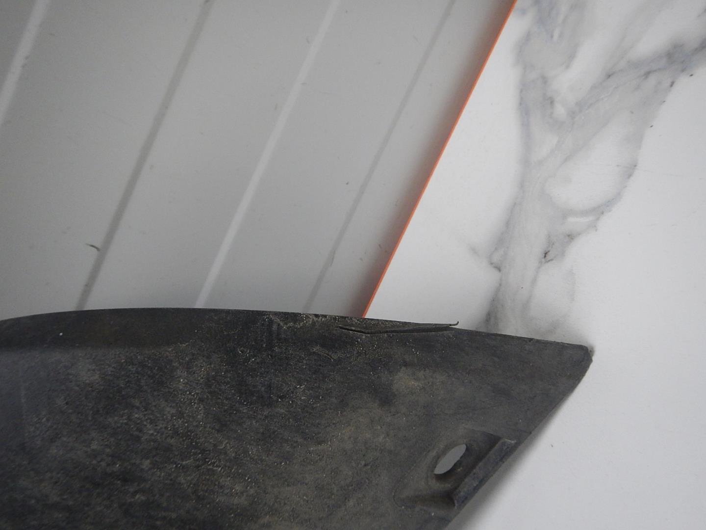 Накладка переднего бампера