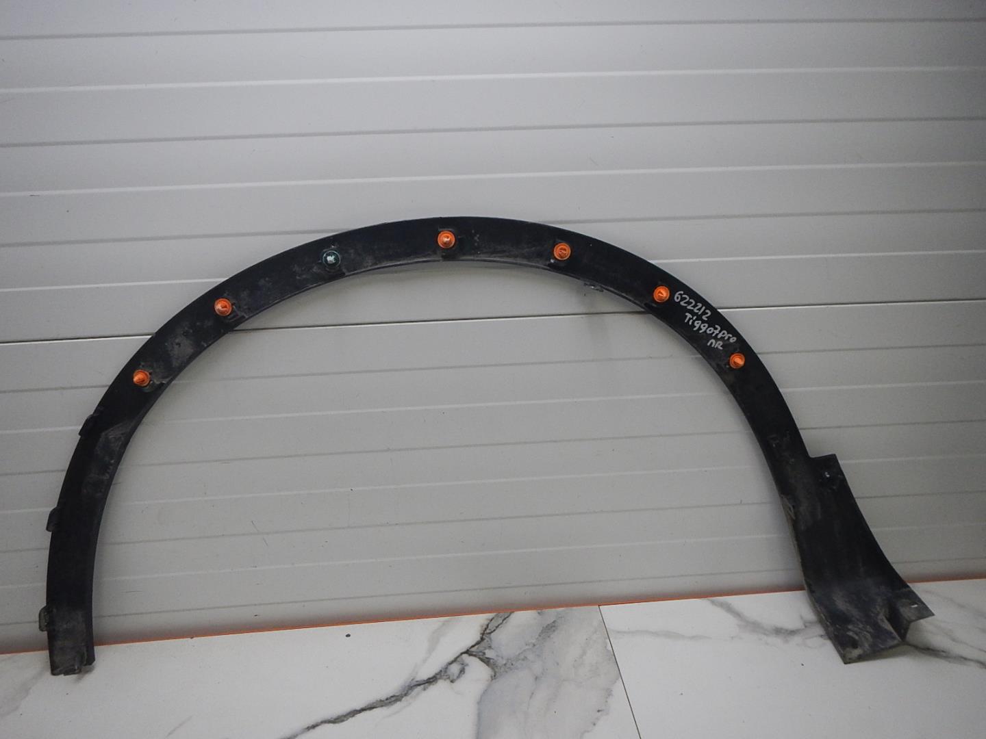 Накладка на крыло