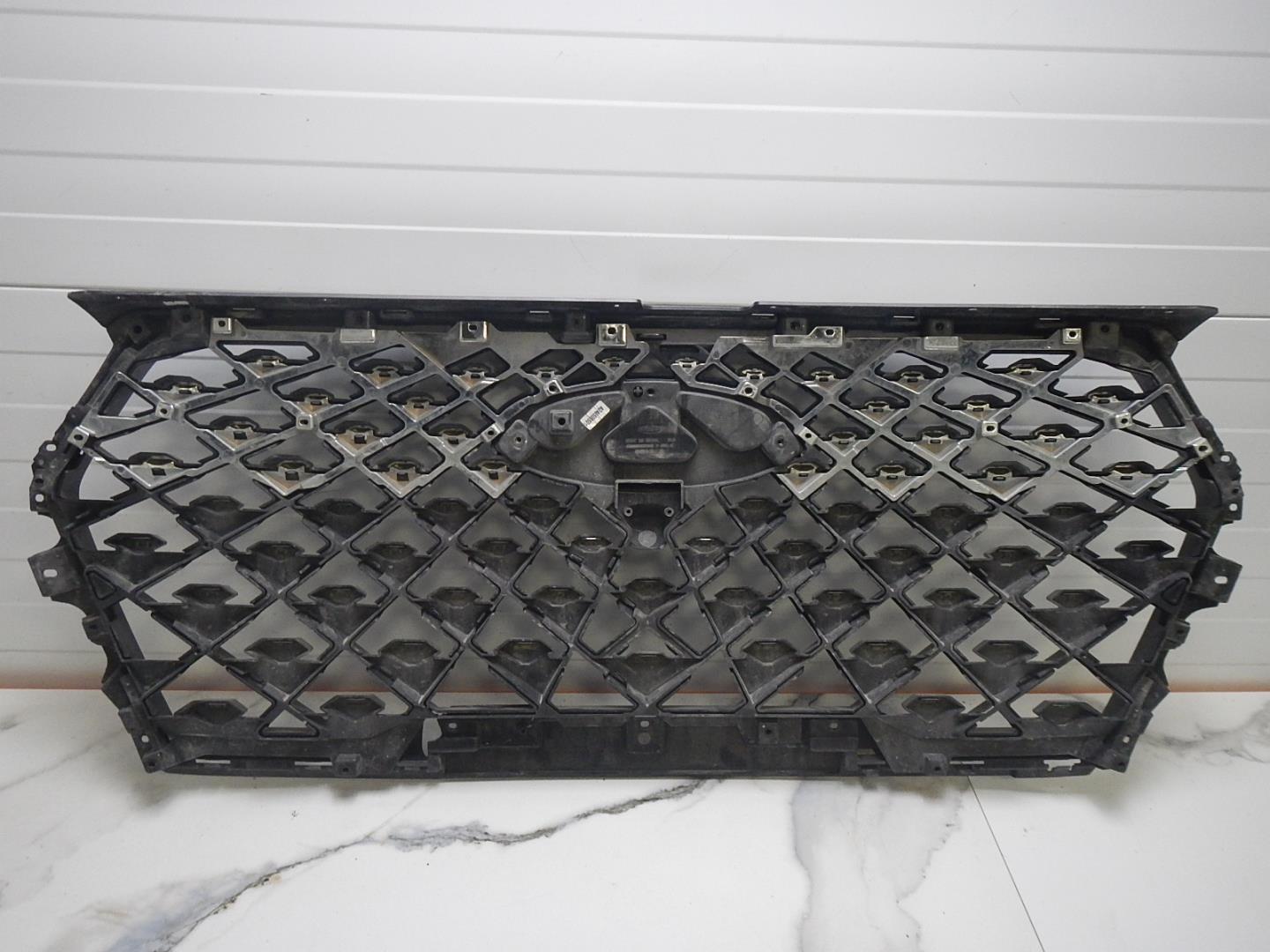 Решетка радиатора