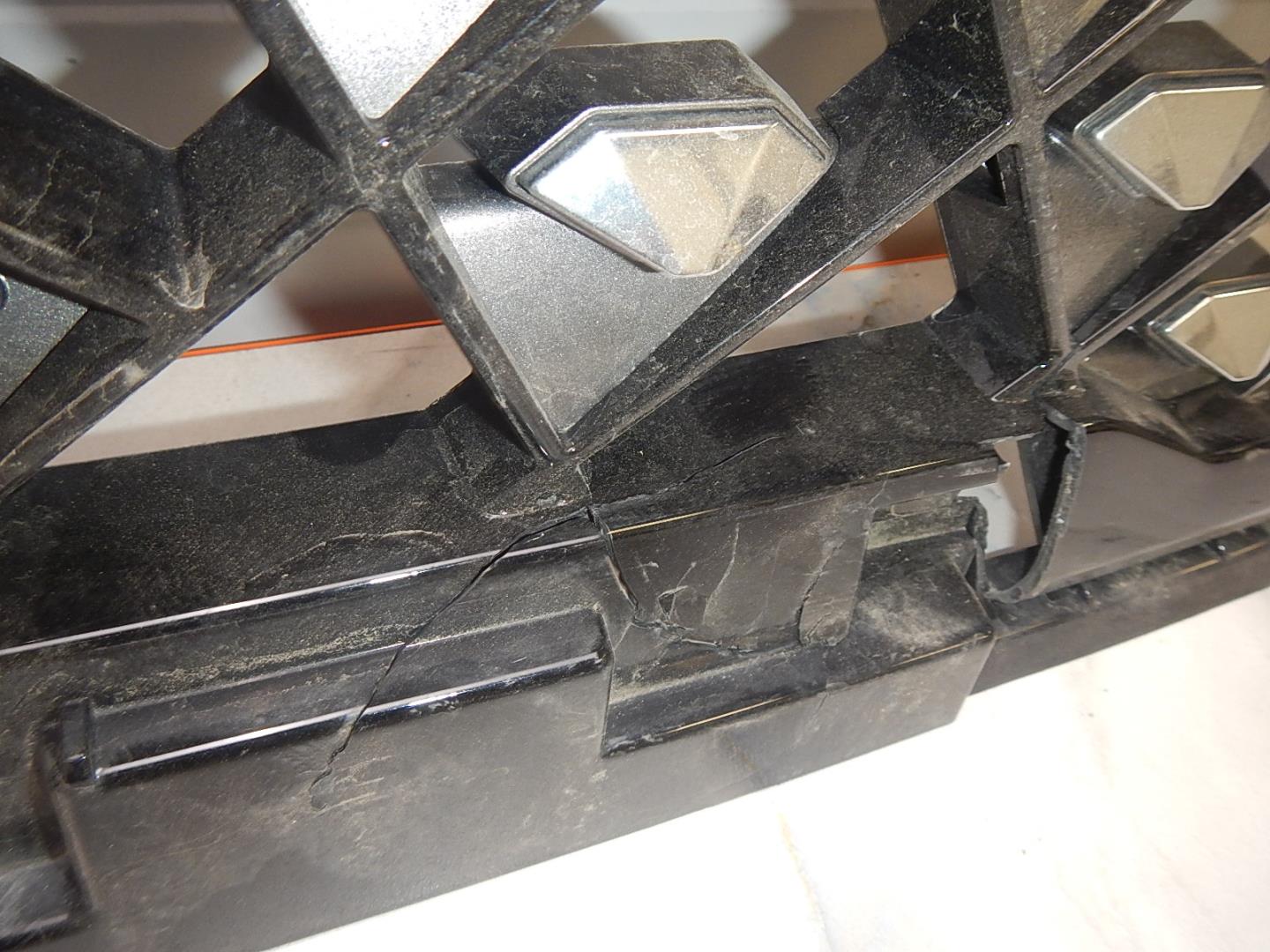 Решетка радиатора