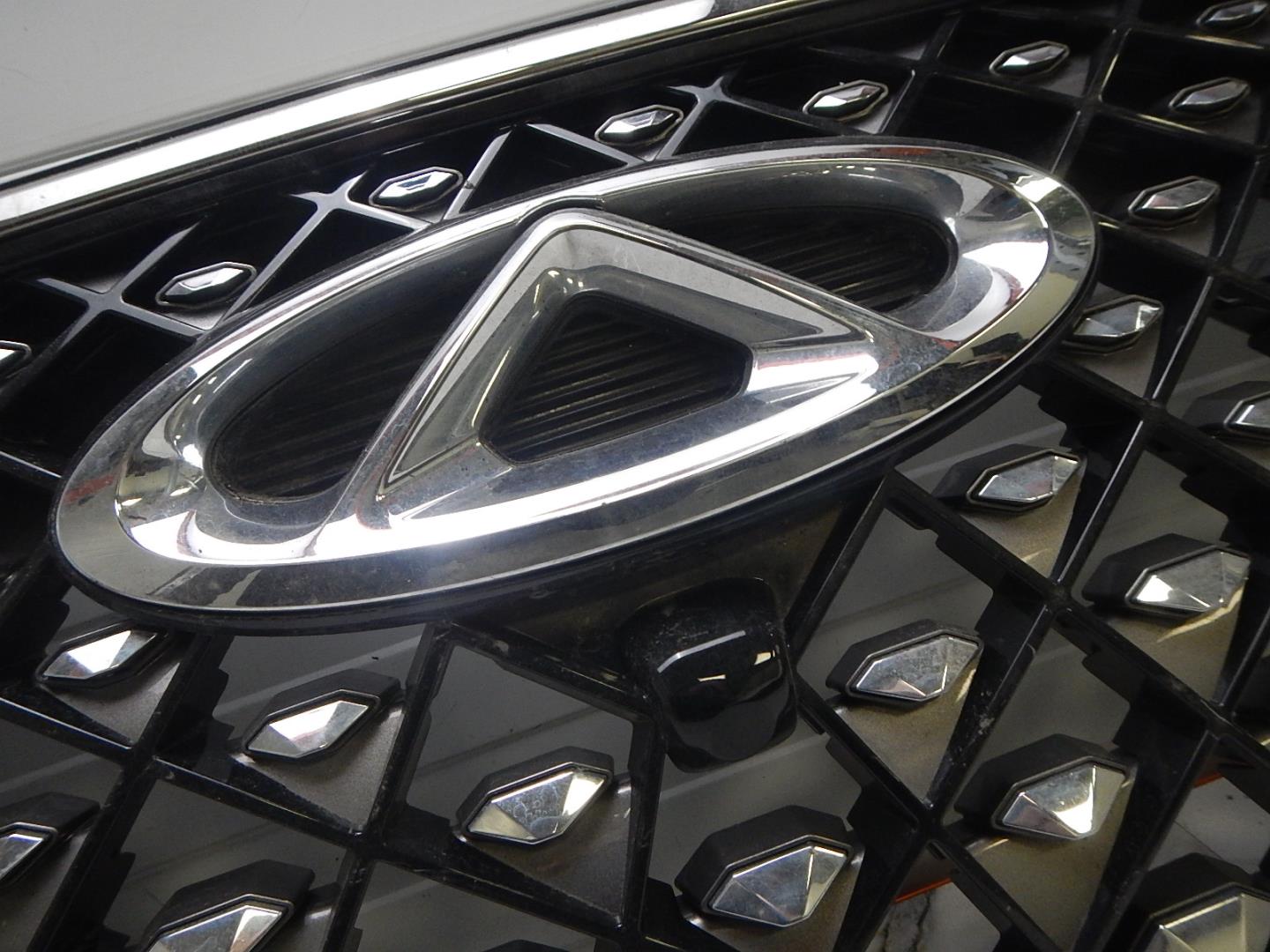 Решетка радиатора