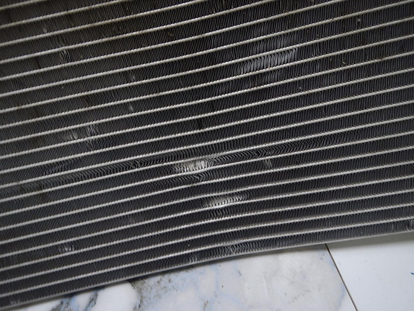 Радиатор кондиционера / конденсер