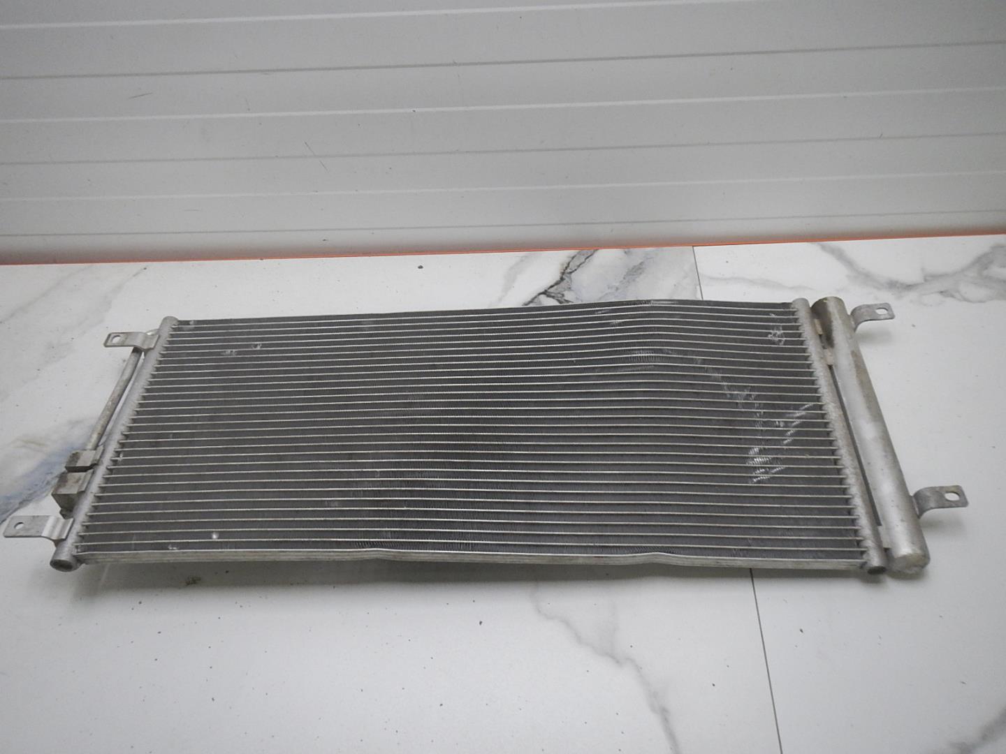 Радиатор кондиционера / конденсер