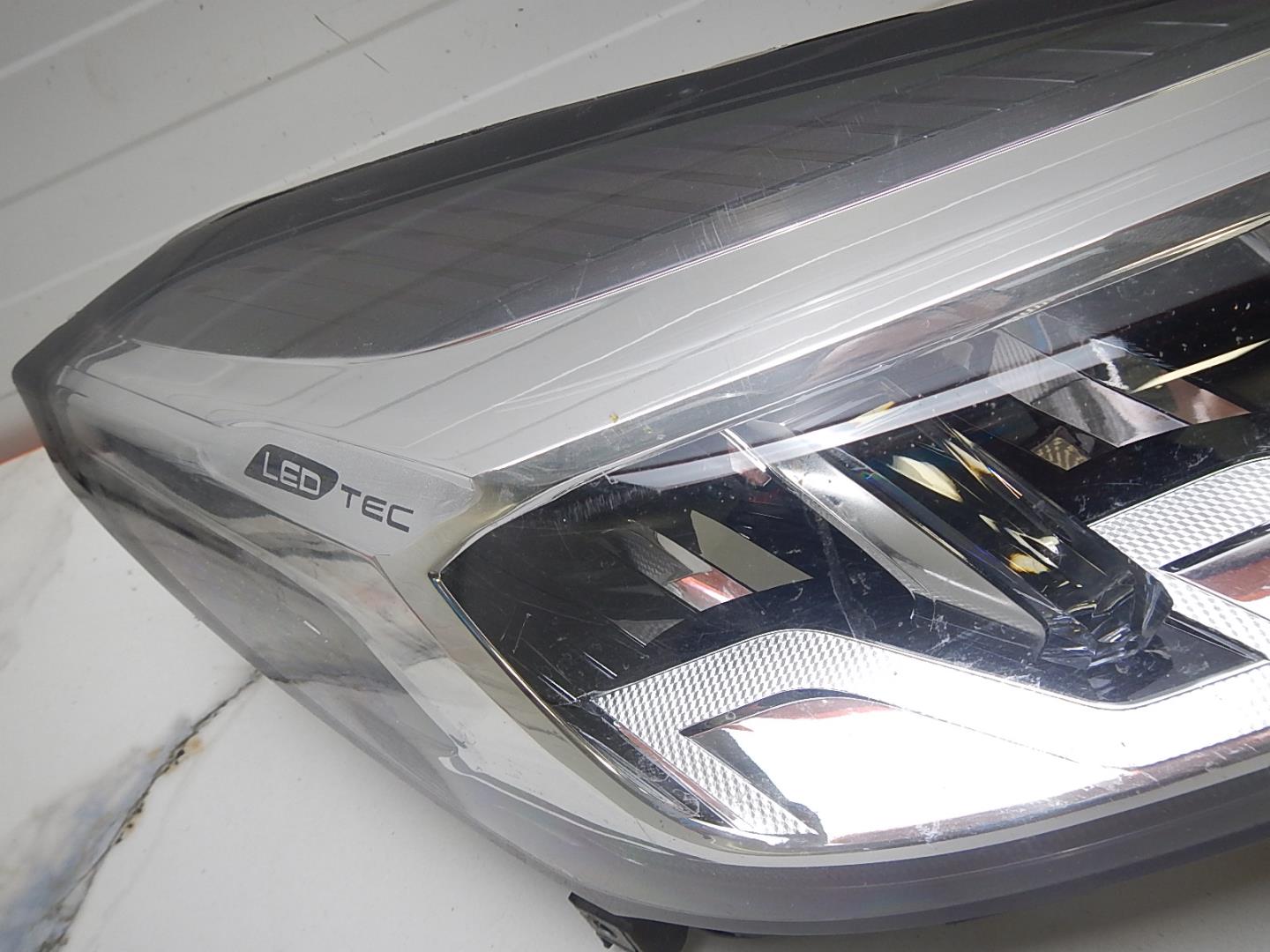 Фара правая