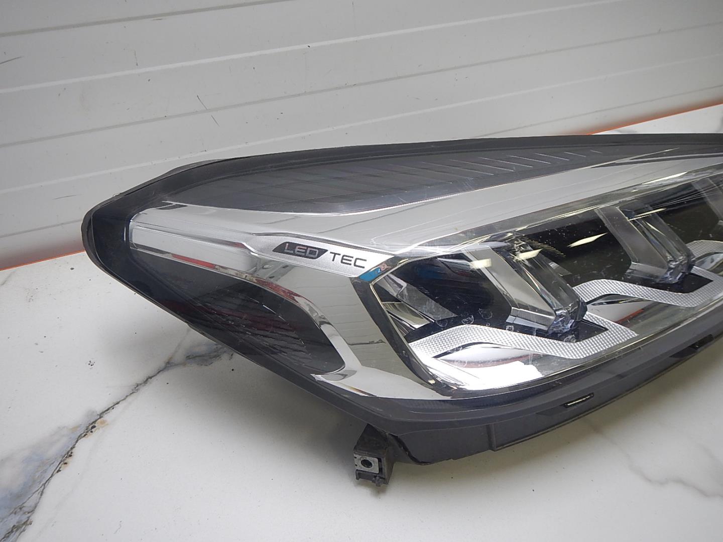 Фара правая