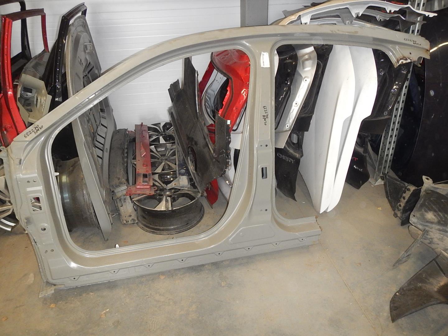 Кузовной элемент