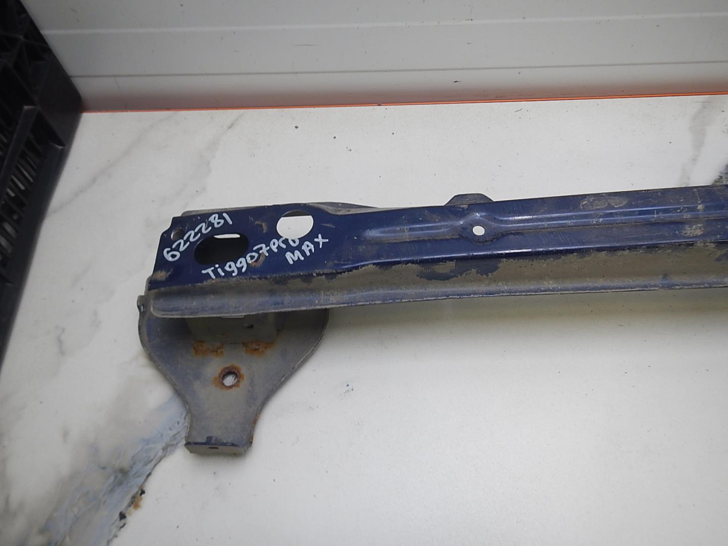 Усилитель заднего бампера