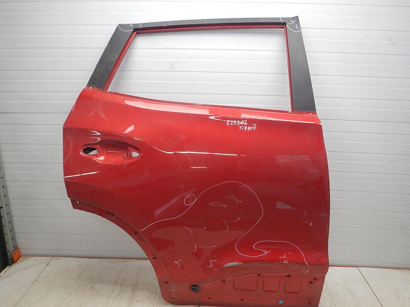 Дверь задняя правая