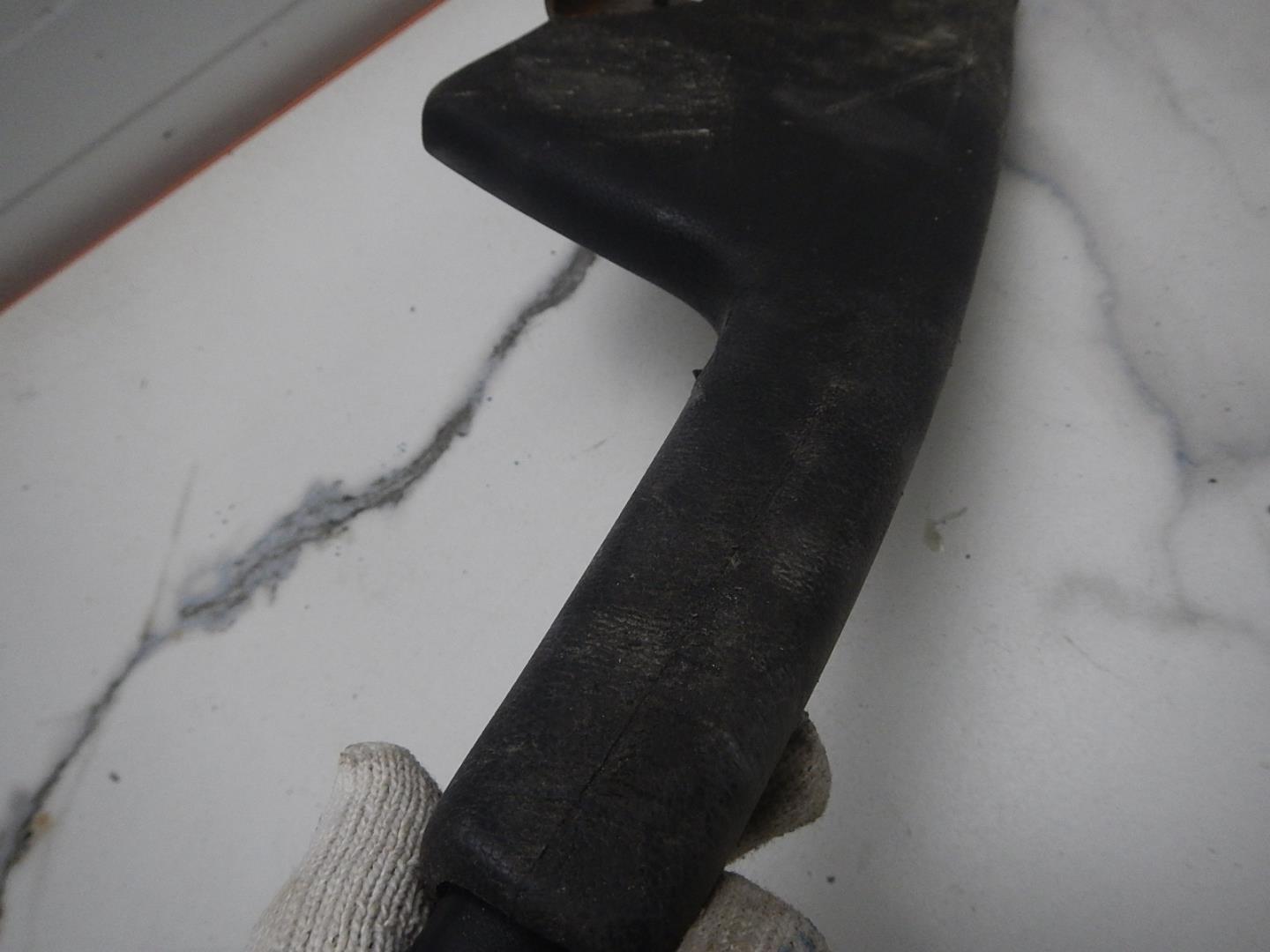 Рычаг стояночного тормоза