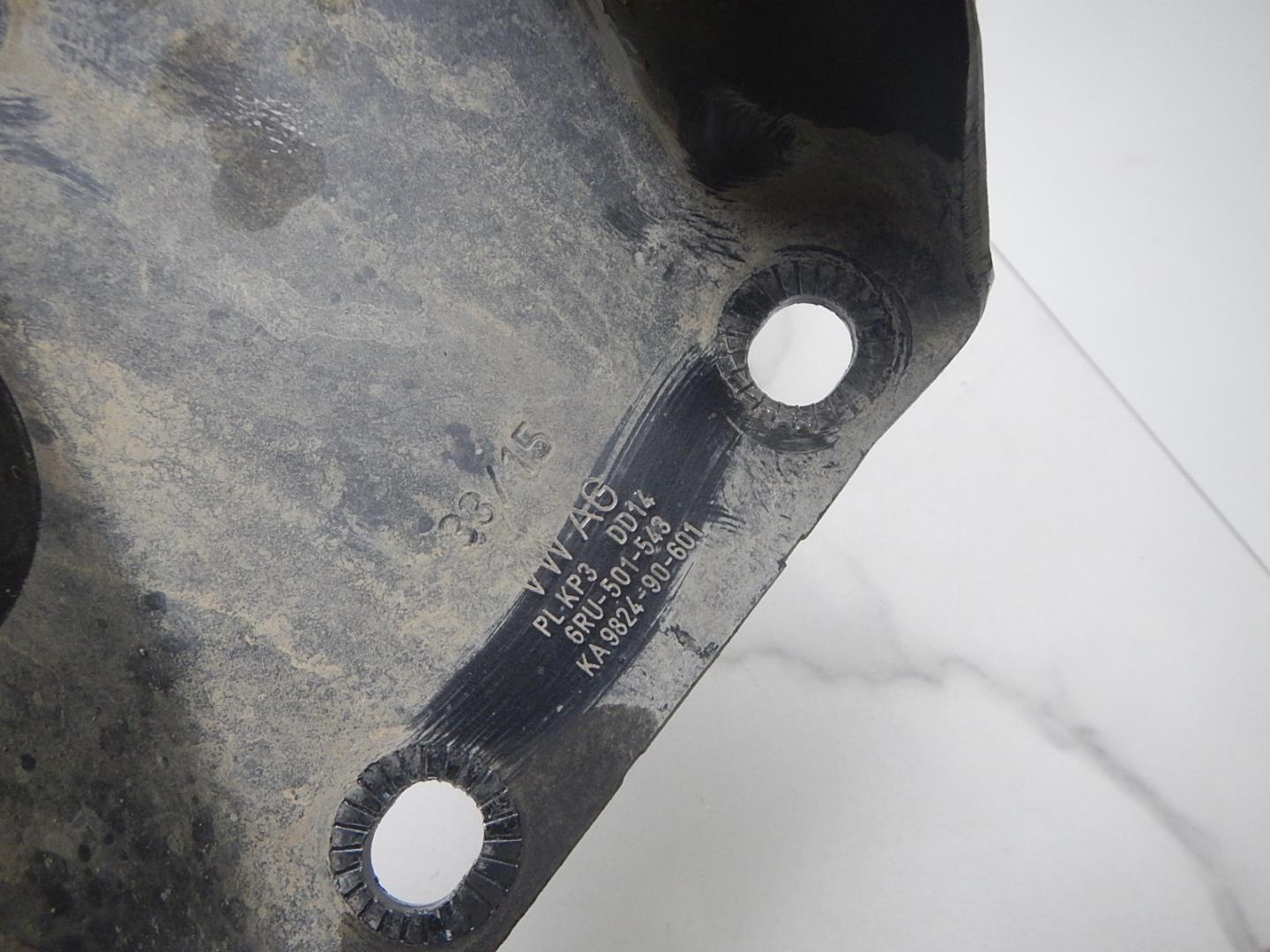 Кронштейн задней балки