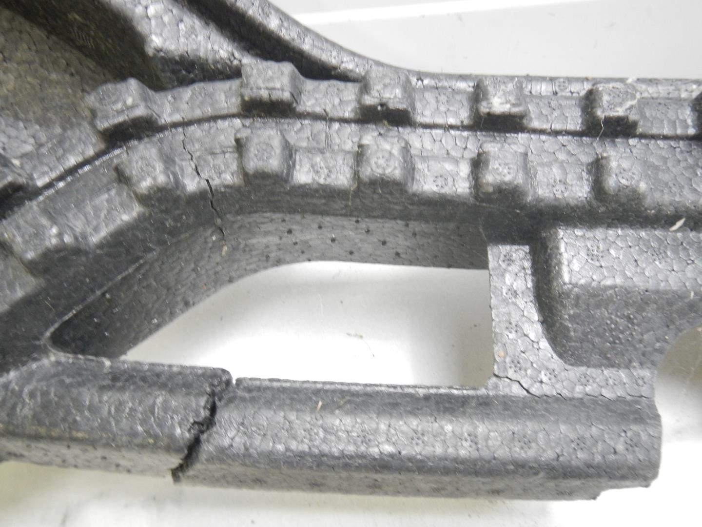 Наполнитель переднего бампера