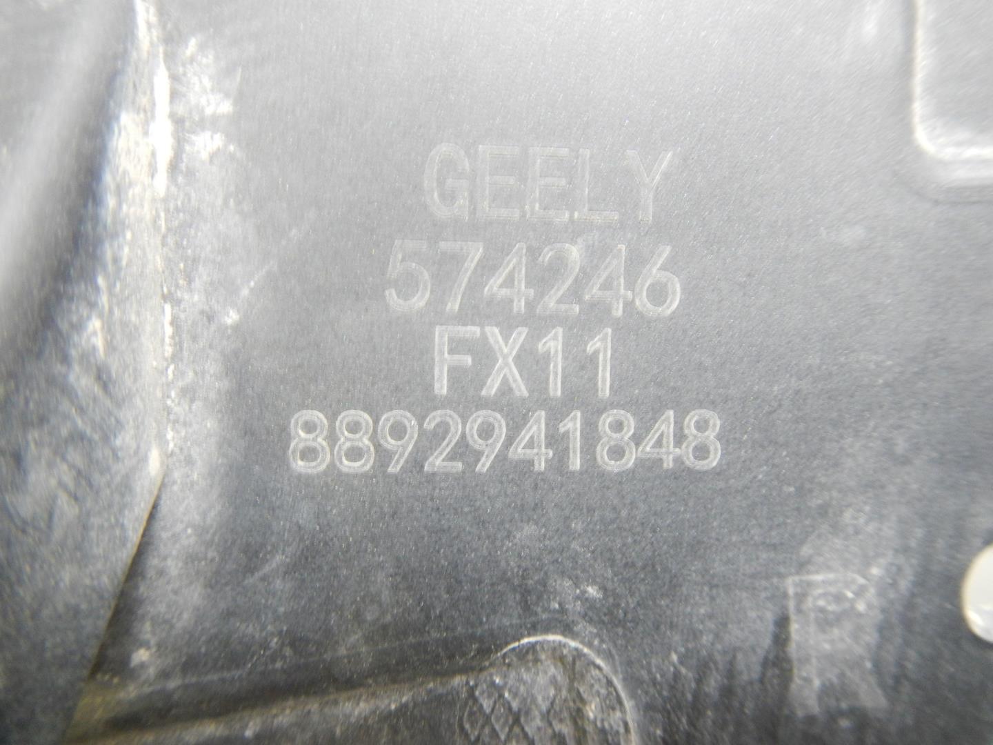 Кронштейн переднего бампера правый