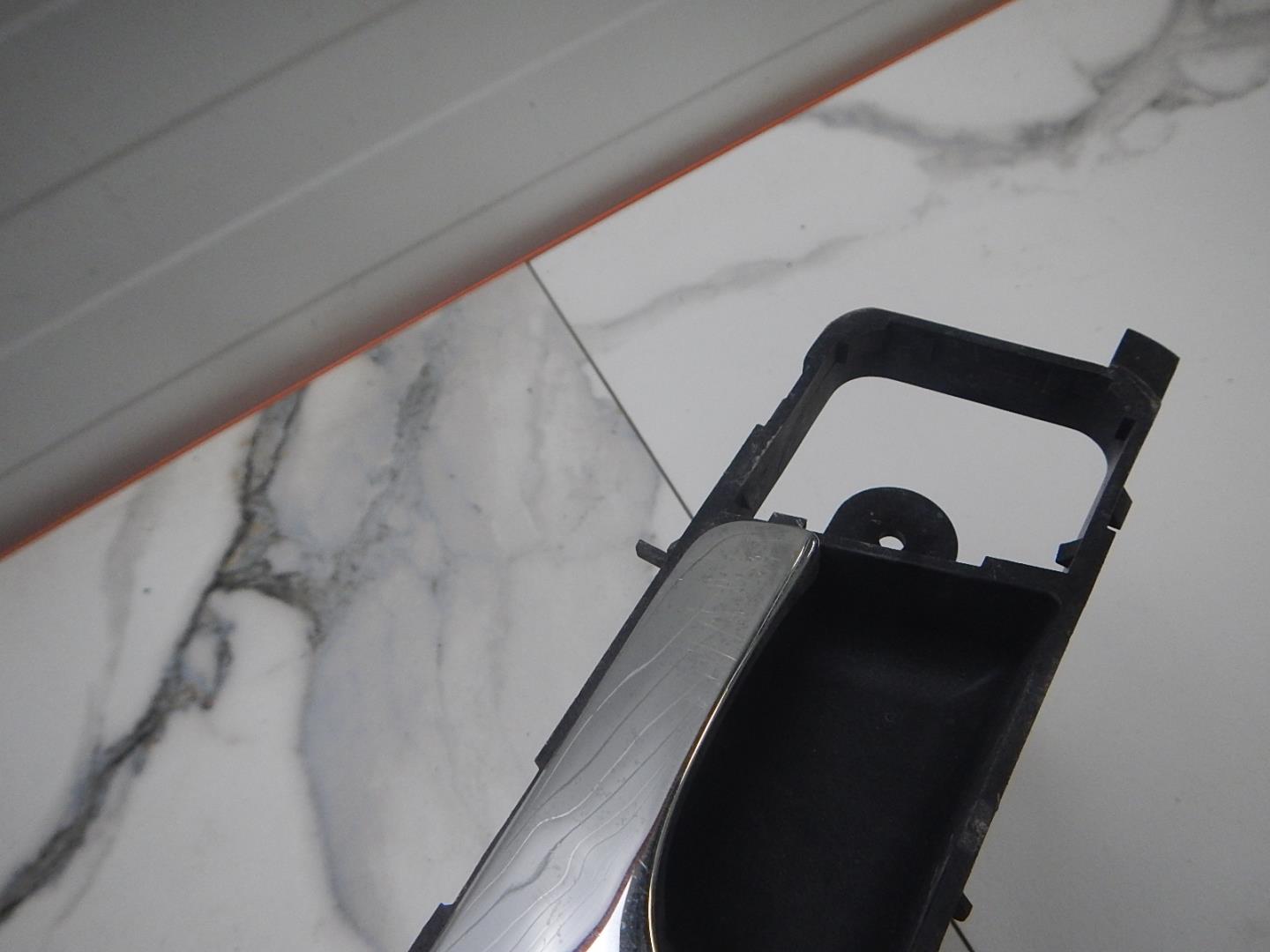 Ручка двери внутренняя правая