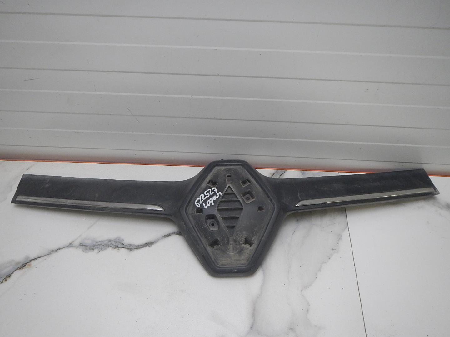 Накладка на решетку радиатора