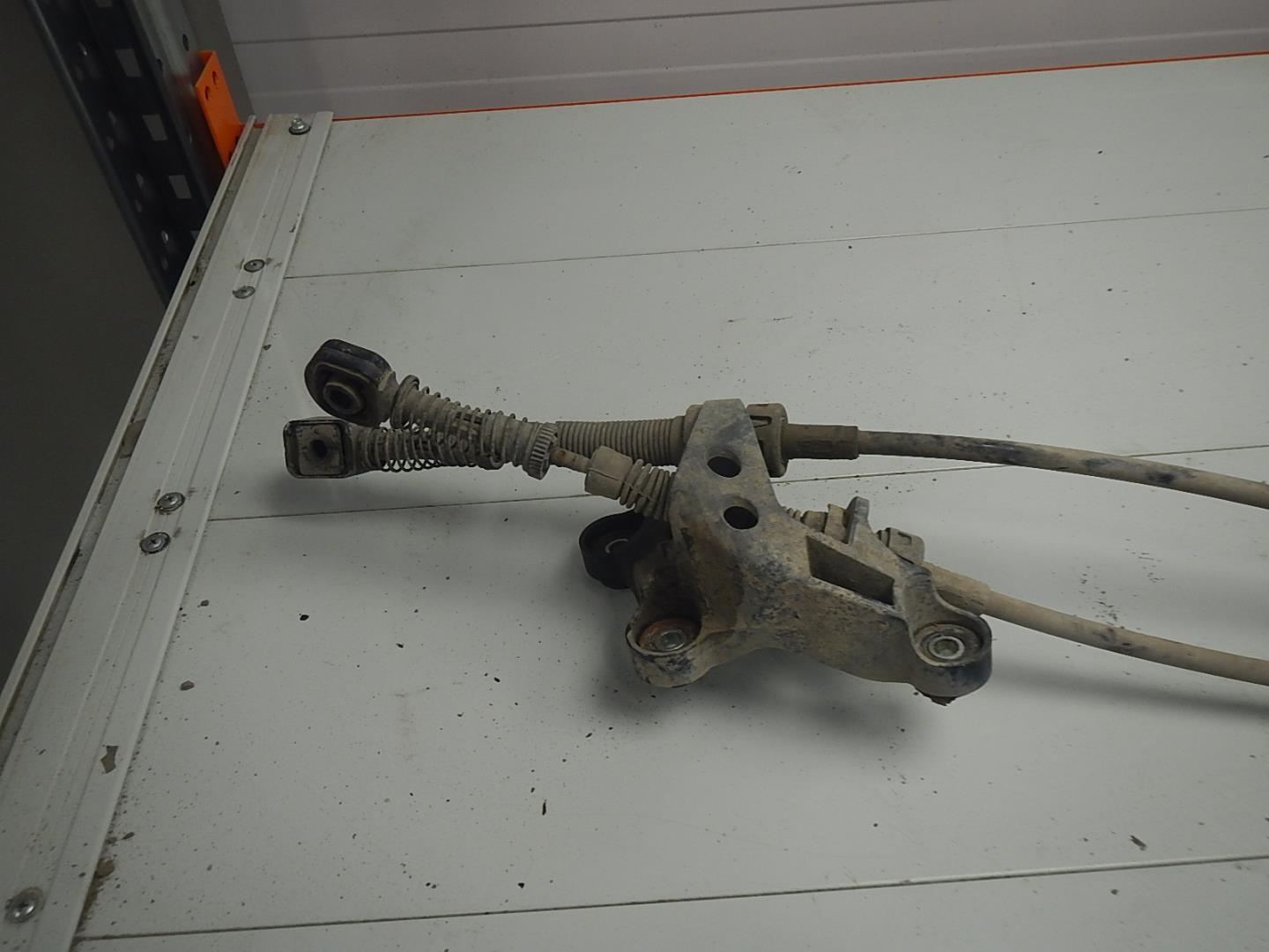 Кулиса МКПП / АКПП