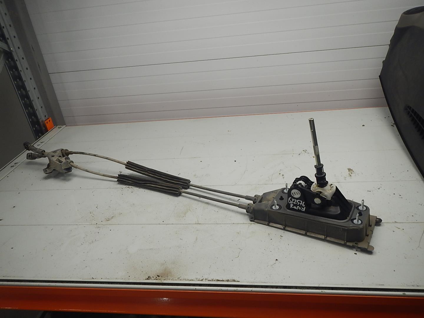 Кулиса МКПП / АКПП