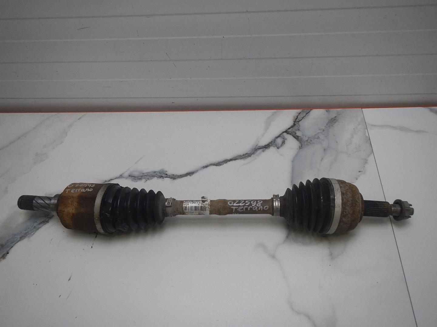 Полуось передняя левая