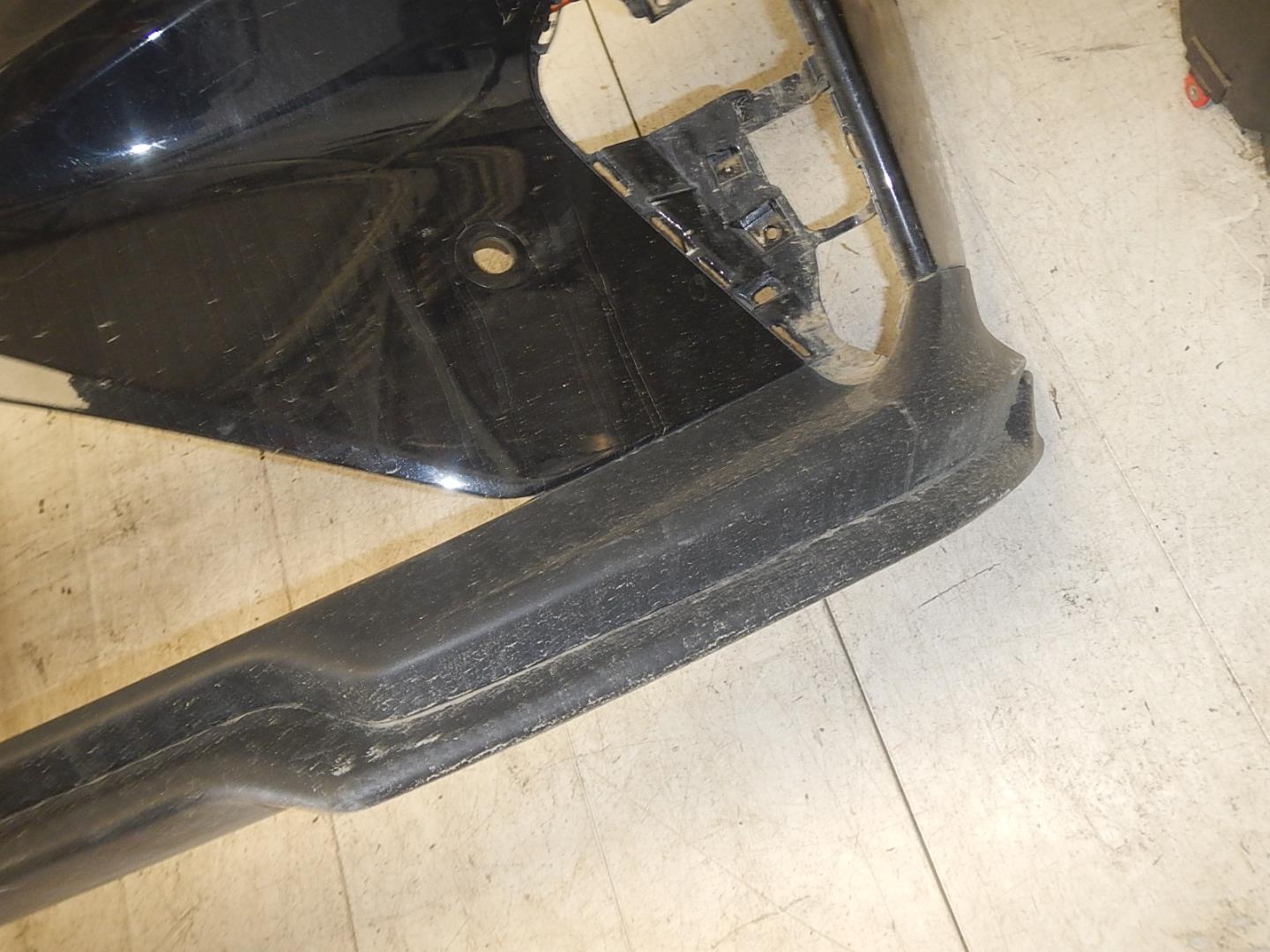 Бампер передний