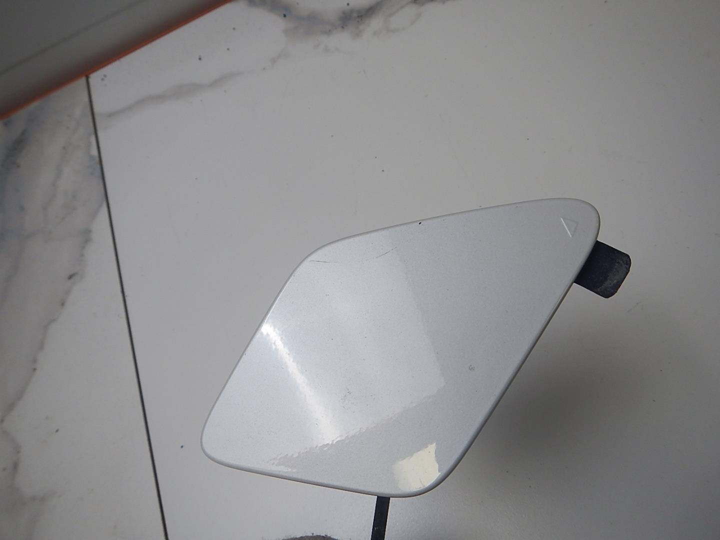 Заглушка буксировочного крюка