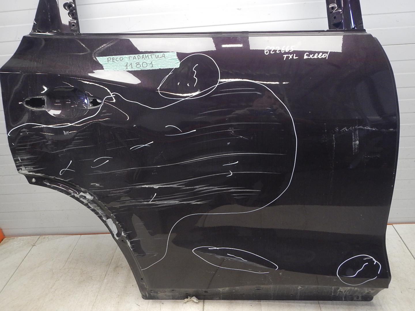 Дверь задняя правая