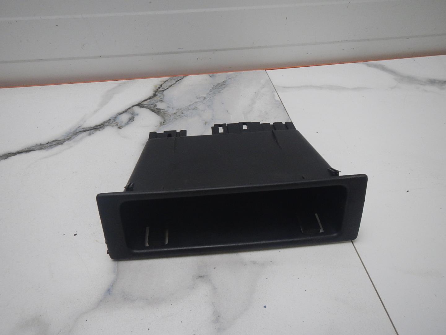 Ящик передней консоли