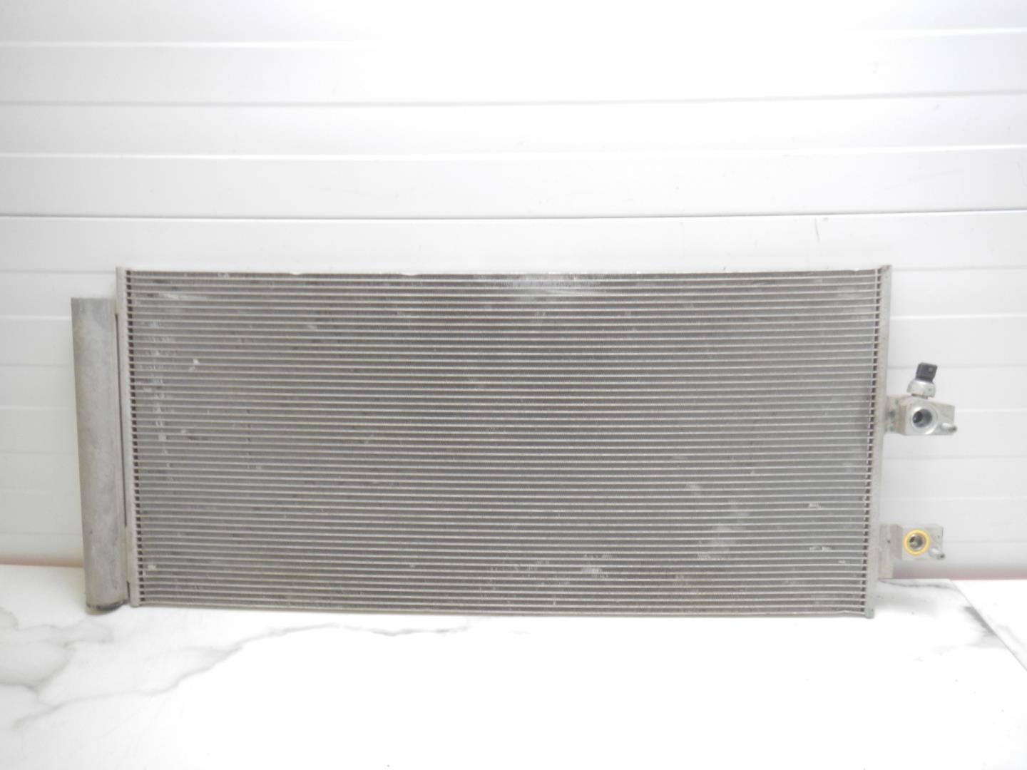 Радиатор кондиционера / конденсер