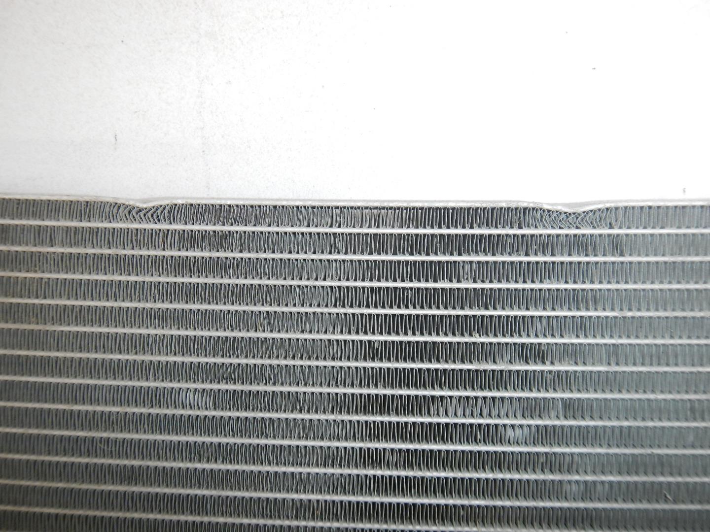 Радиатор кондиционера / конденсер