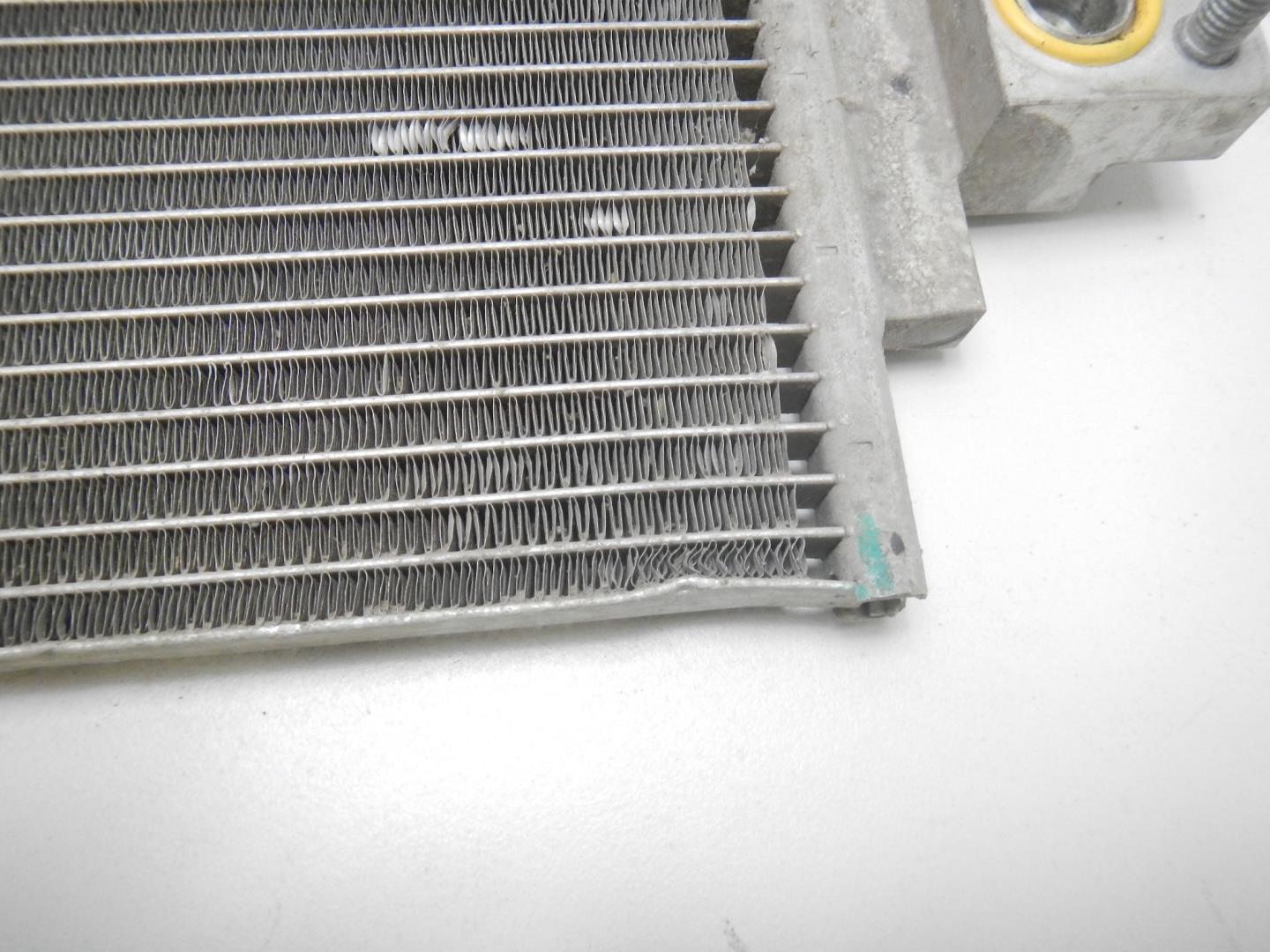 Радиатор кондиционера / конденсер