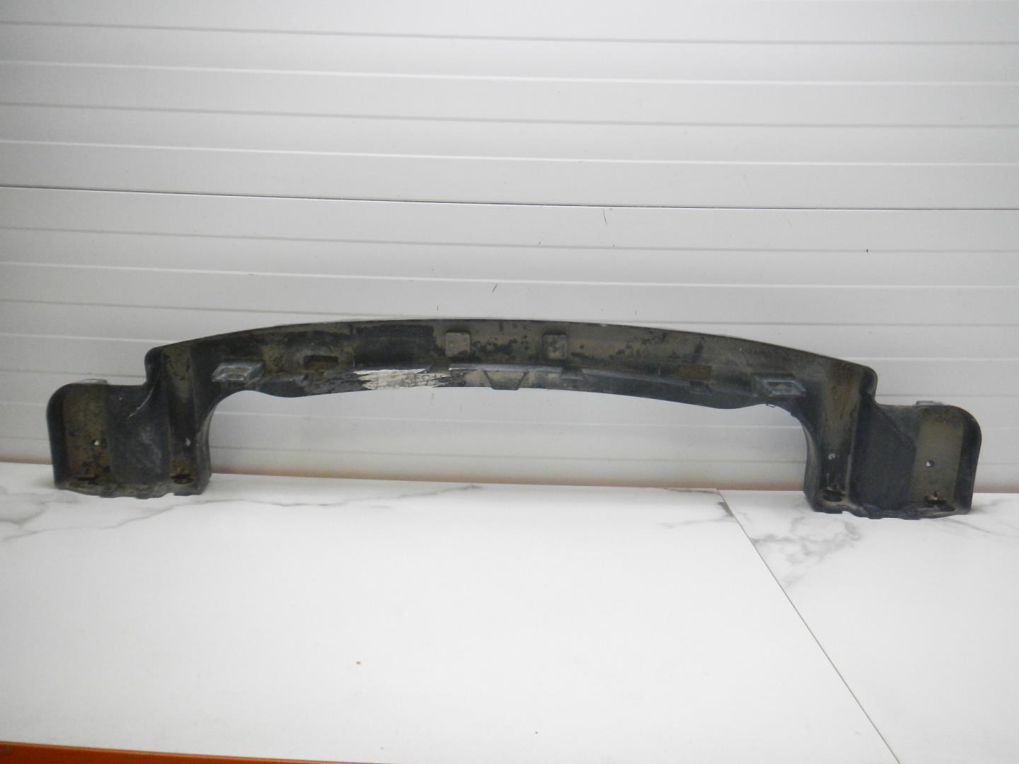 Усилитель заднего бампера