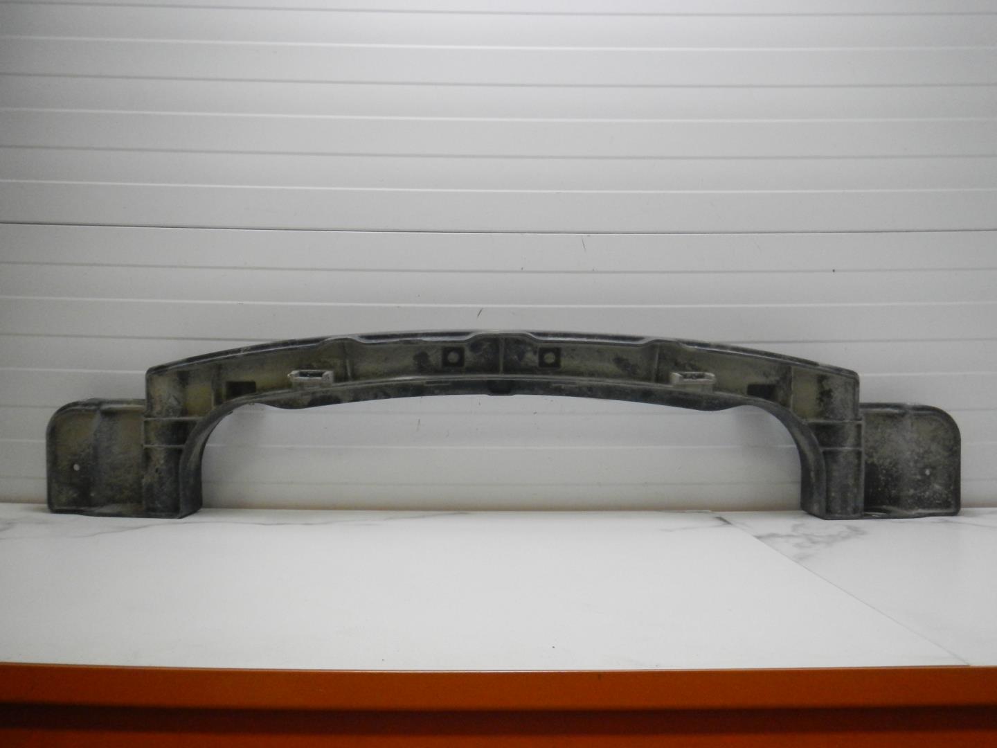 Усилитель заднего бампера