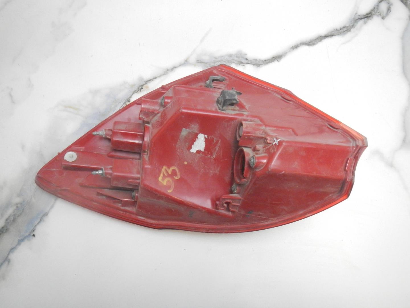 Фонарь задний правый