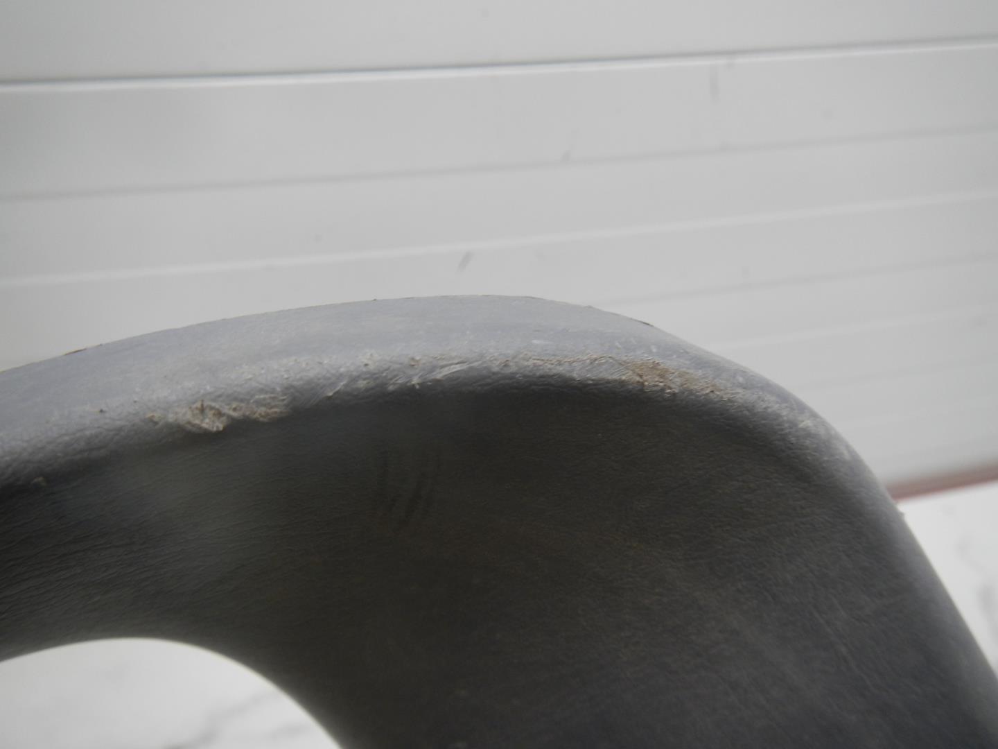 Обшивка двери багажника