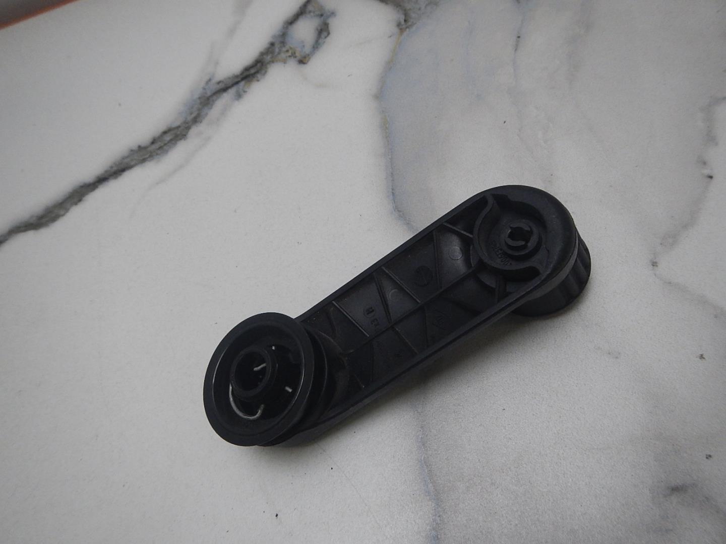 Ручка стеклоподъемника