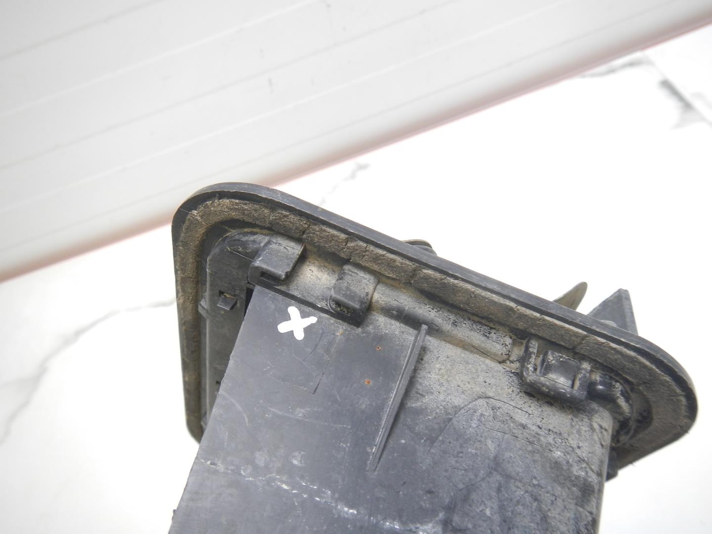 Решетка вентиляционная