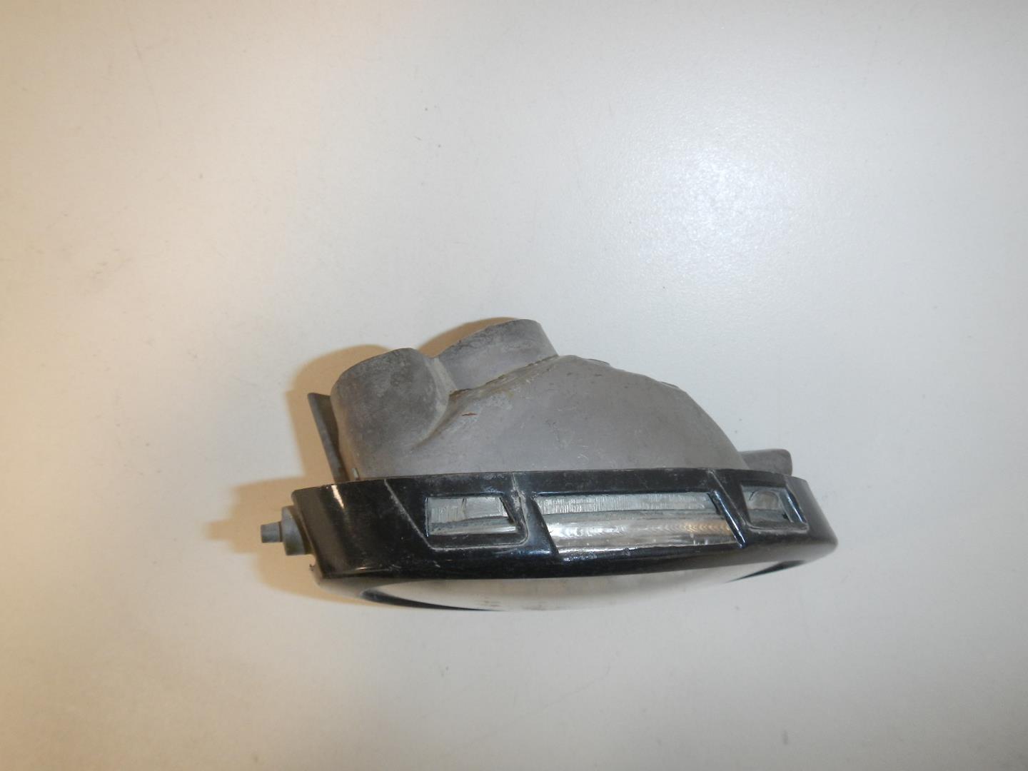 Фара противотуманная правая