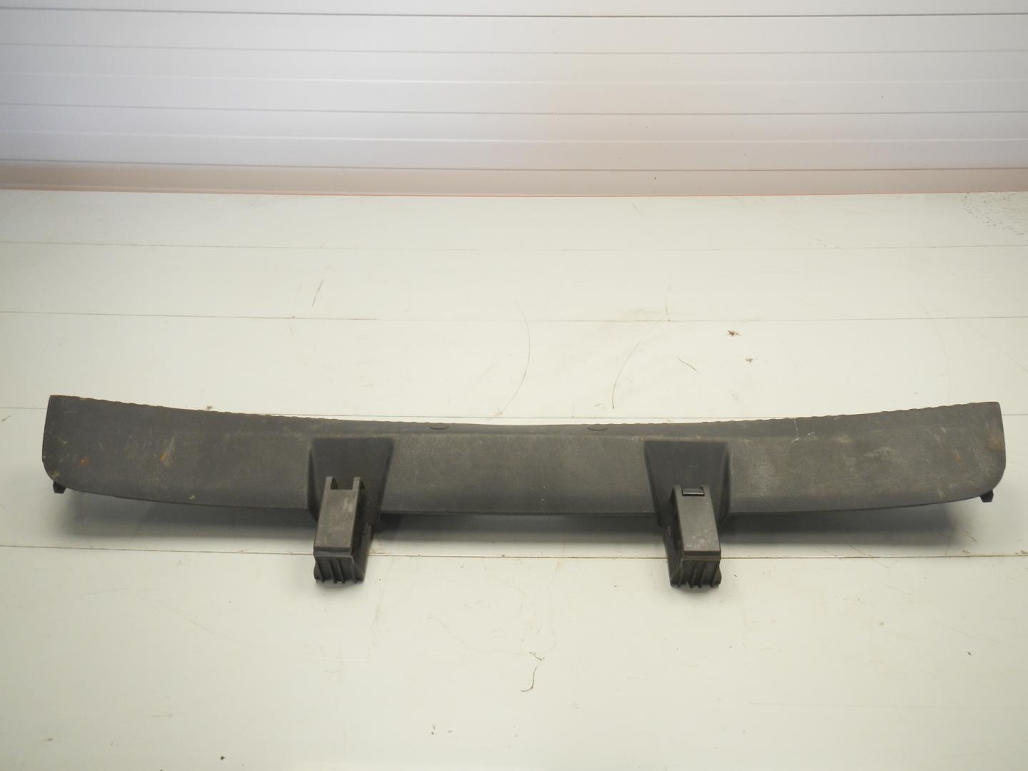 Обшивка багажника