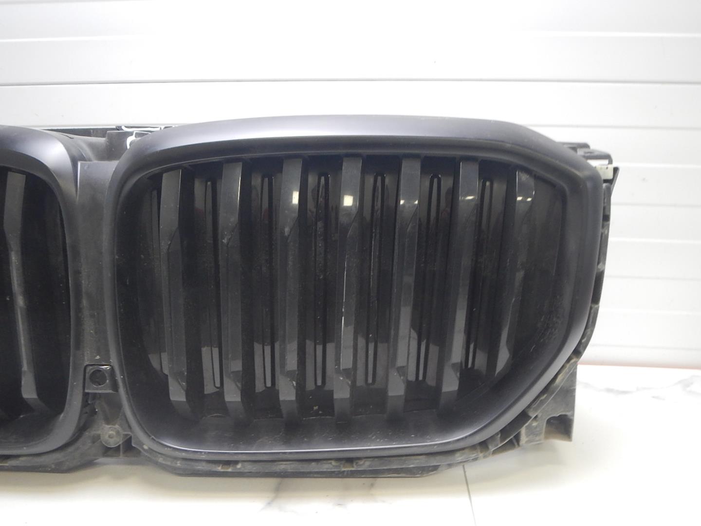 Решетка радиатора