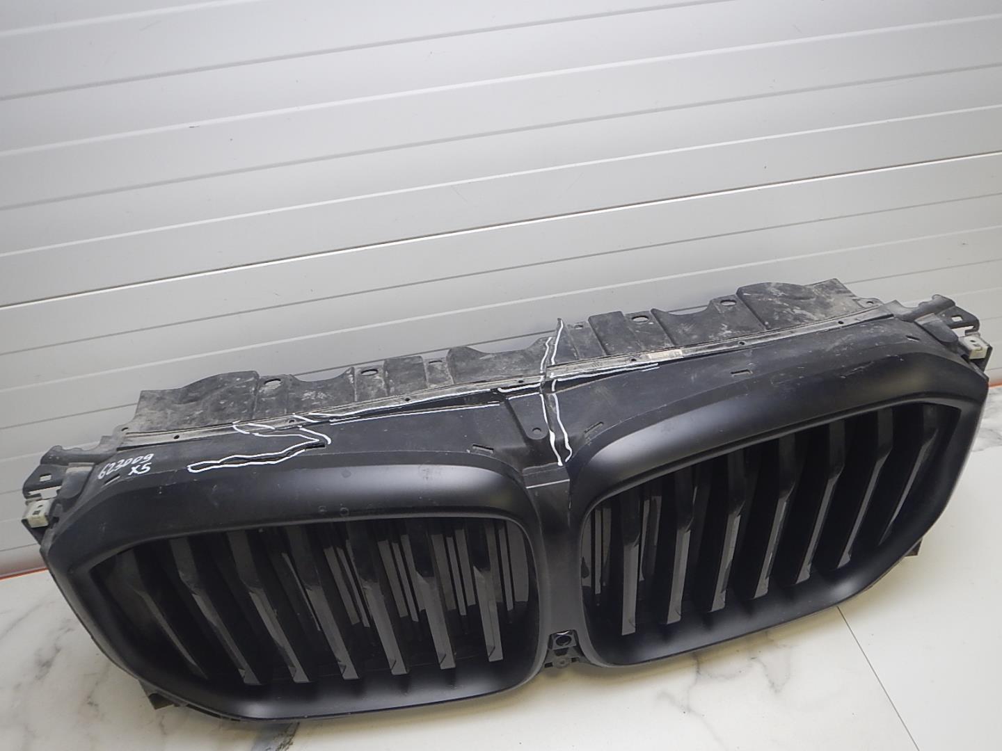 Решетка радиатора