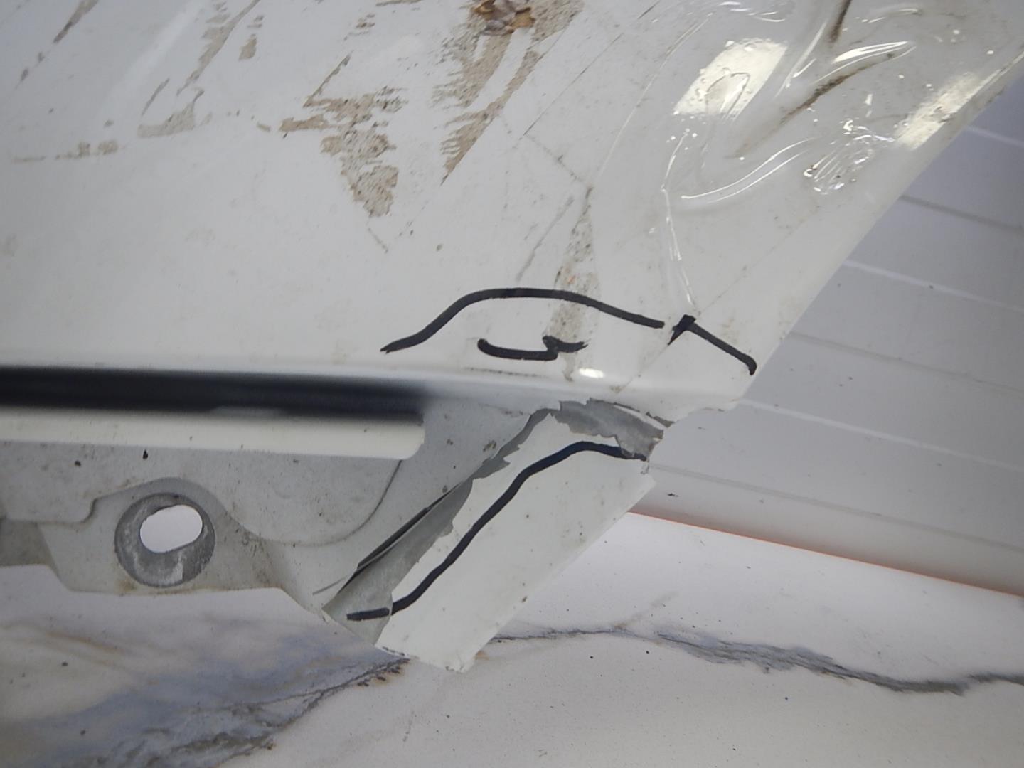 Крыло переднее левое