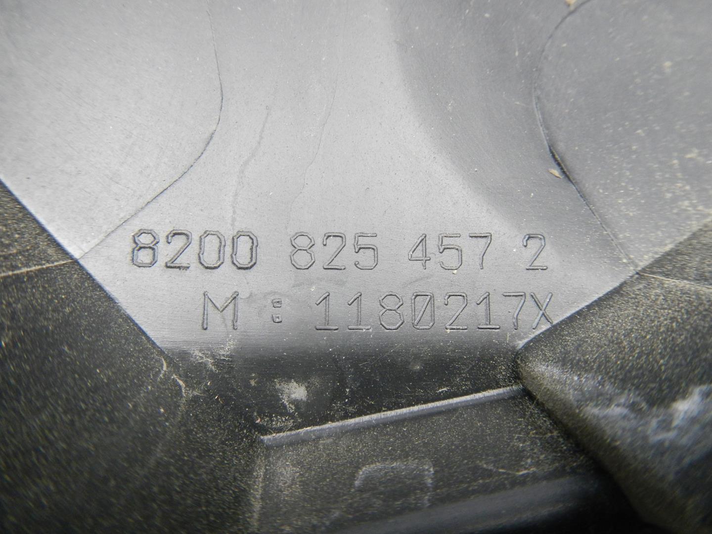 Решетка стеклоочистителей (Жабо)