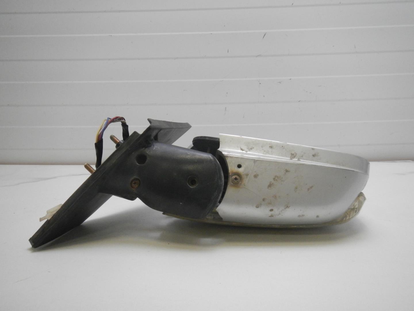 Зеркало правое электрическое