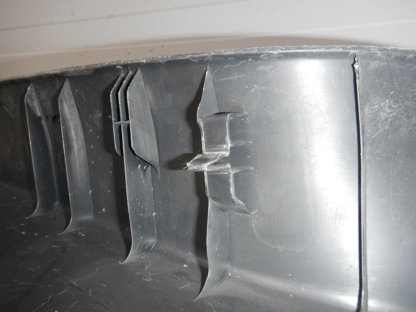 Обшивка багажника