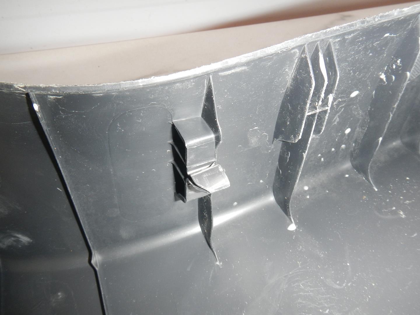 Обшивка багажника