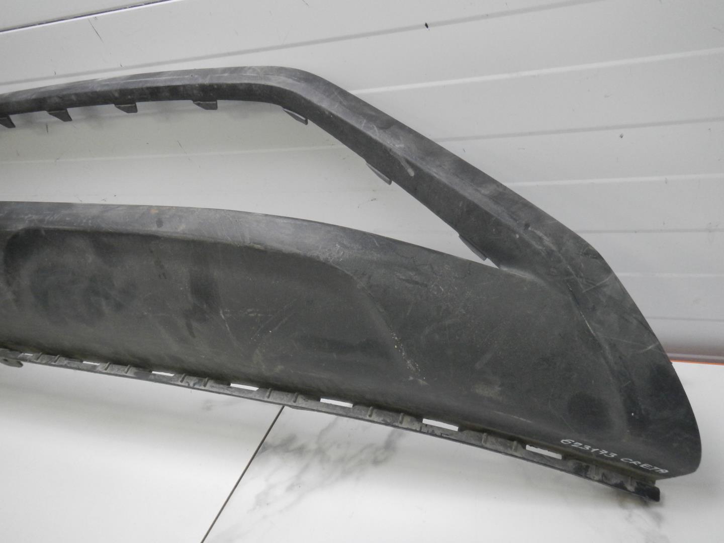 Накладка переднего бампера