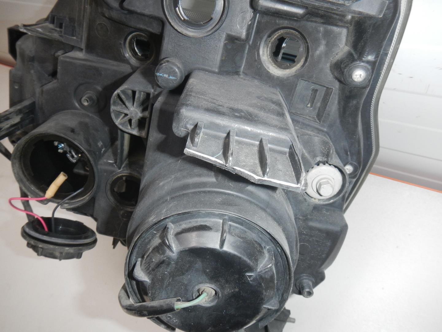 Фара правая