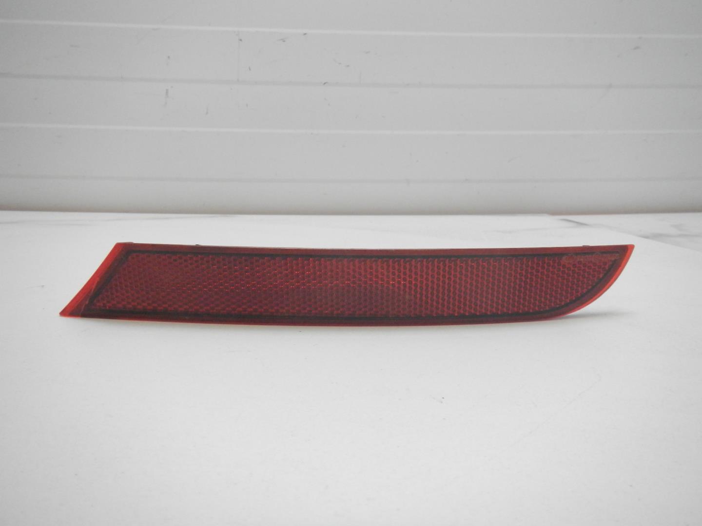 Отражатель в бампер задний правый