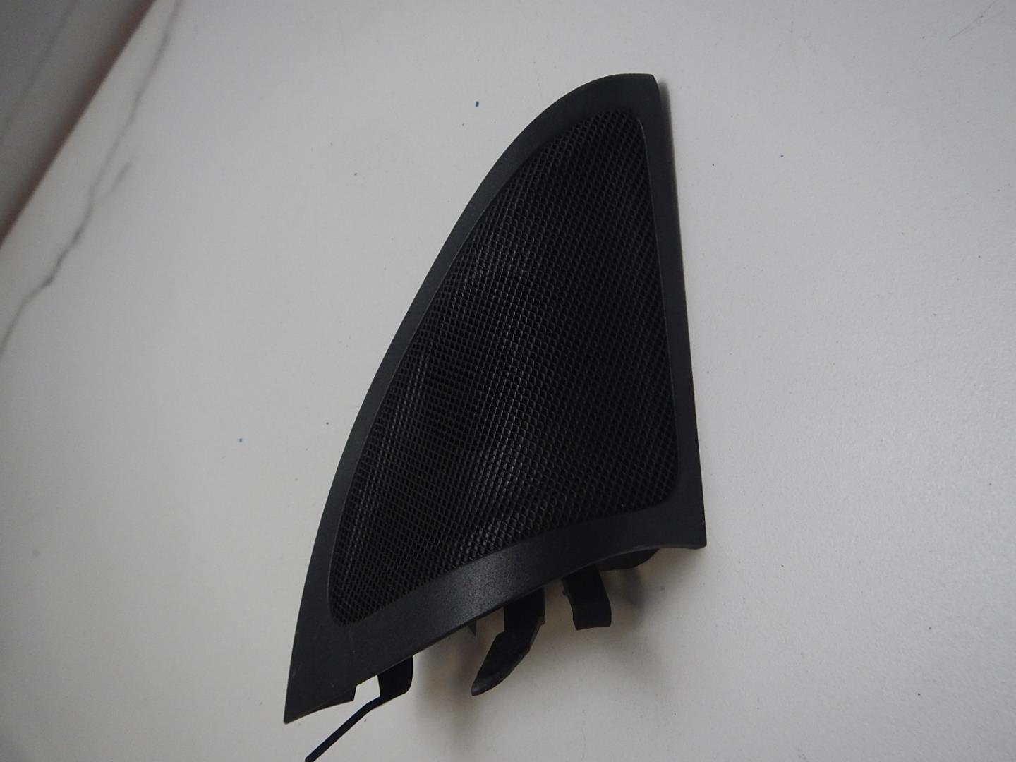 Крышка зеркала внутренняя правая