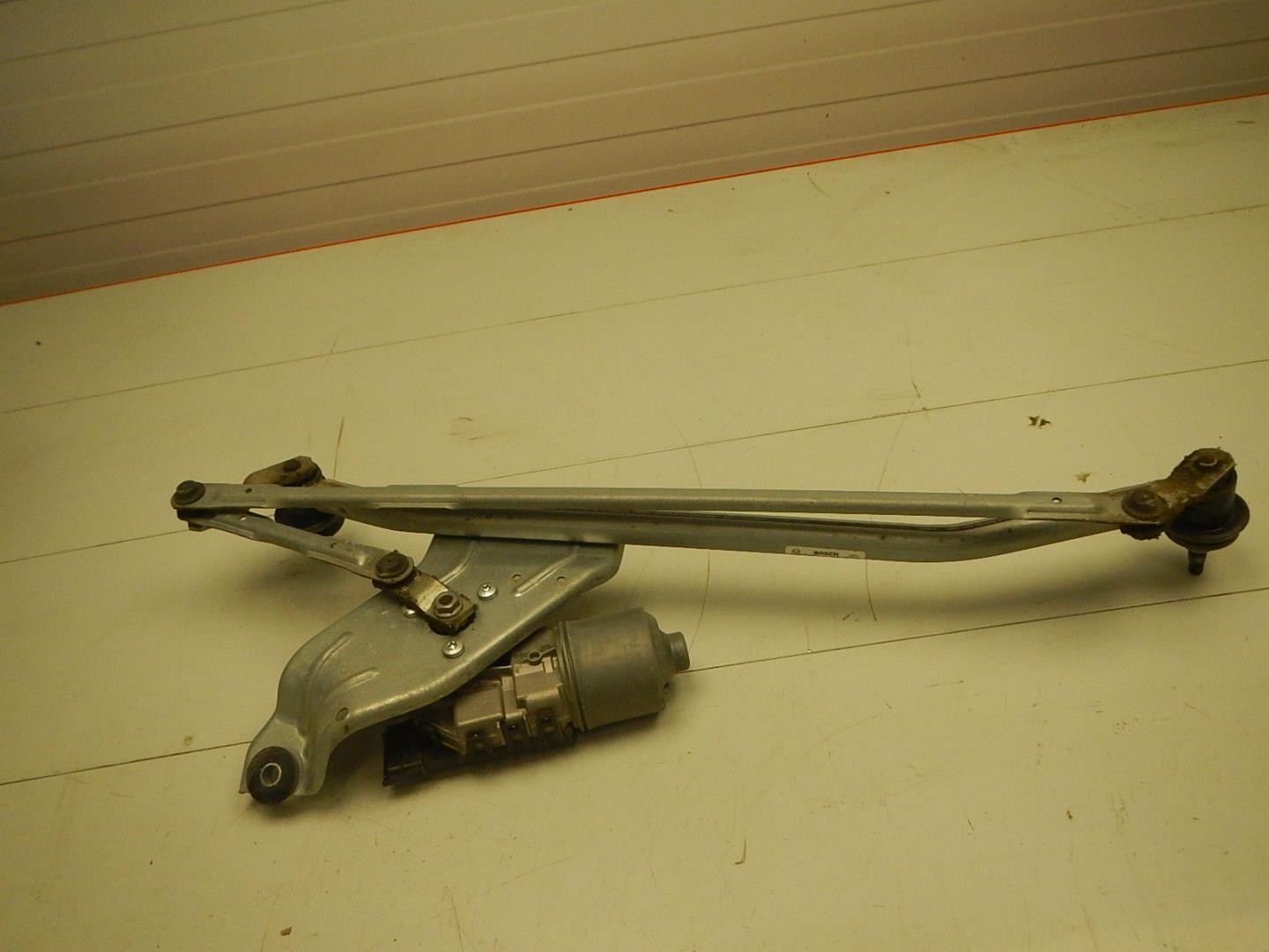 Трапеция стеклоочистителей